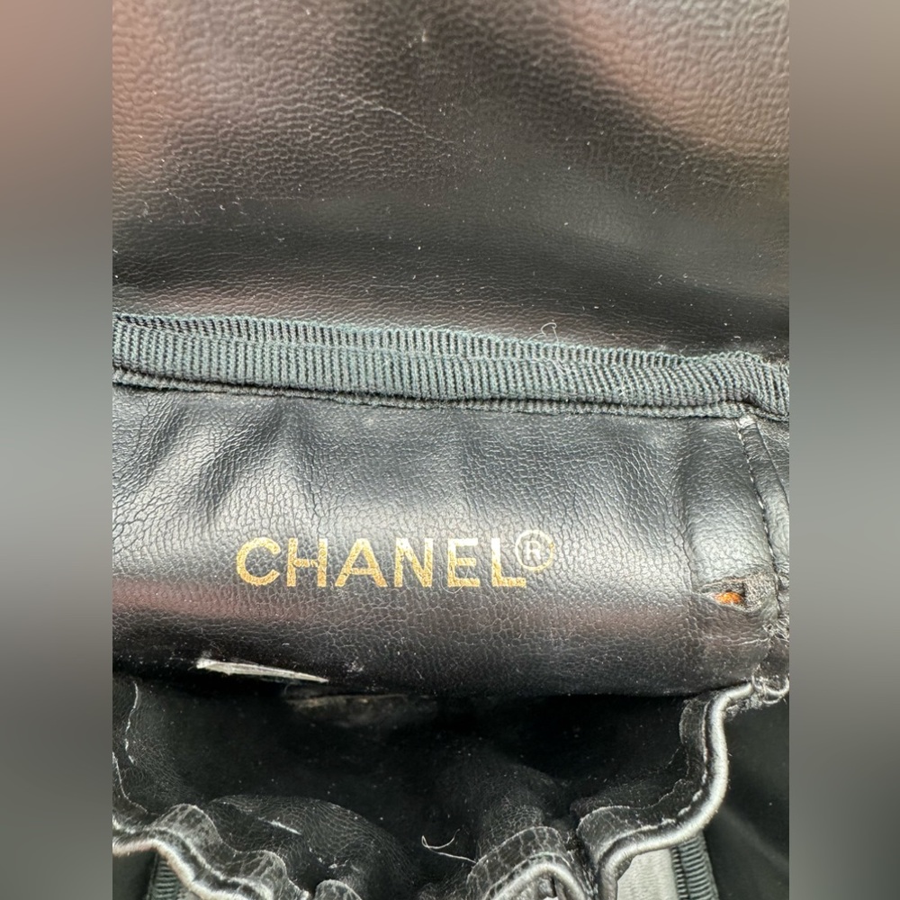 Chanel-Authentic-CC Logo bicolore Black Lambskin Leather Vanity Case - Picture 5 of 10